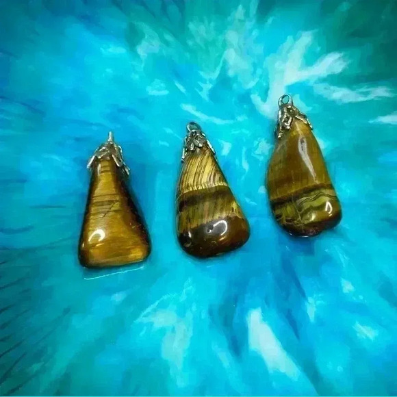 Three Vintage Medium Sized Tiger Eye Pendants - Picture 1 of 4